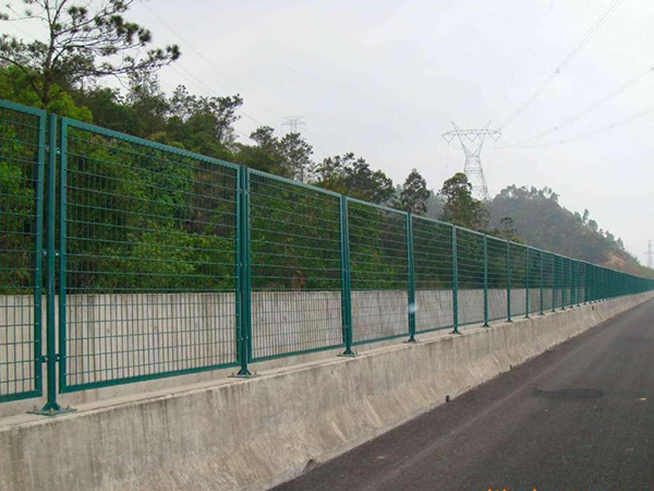 道路護(hù)欄網(wǎng)圖片2 道路護(hù)欄網(wǎng)圖片2